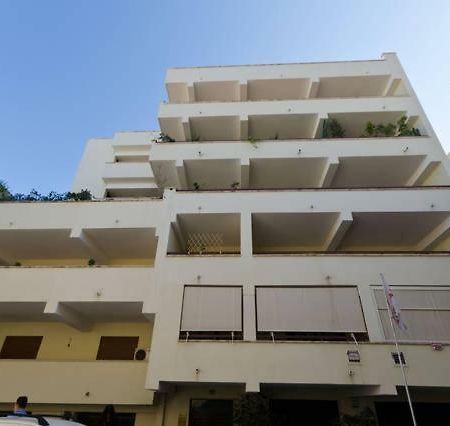 Reggio Central House Low Cost Per 4 Reggio di Calabria Buitenkant foto