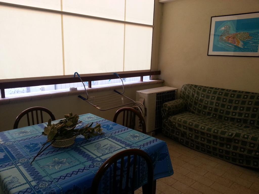 Reggio Central House Low Cost Per 4 Reggio di Calabria Buitenkant foto