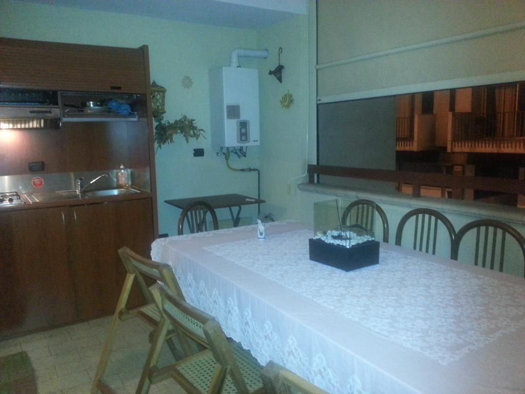 Reggio Central House Low Cost Per 4 Reggio di Calabria Buitenkant foto