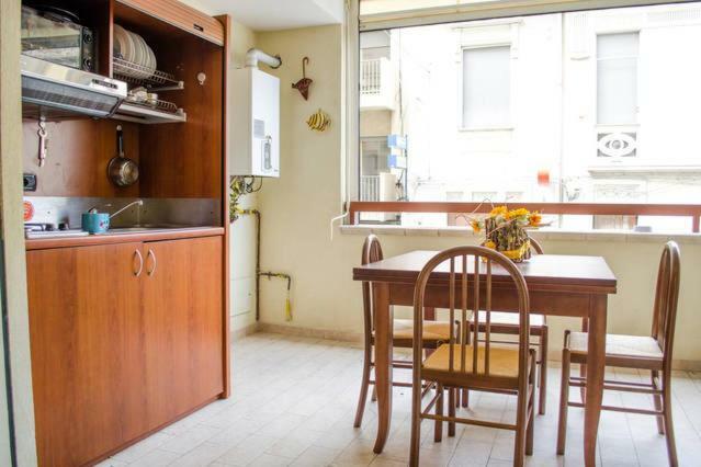 Reggio Central House Low Cost Per 4 Reggio di Calabria Buitenkant foto